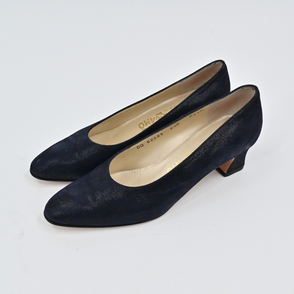 Salvatore Ferragamo Pumps Womens Size 6.5B Navy Suede Low Heel Classic Leather